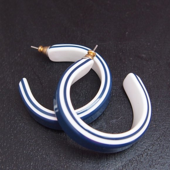 Vintage Jewelry - Vintage Blue White Retro Acrylic Hoop Earrings